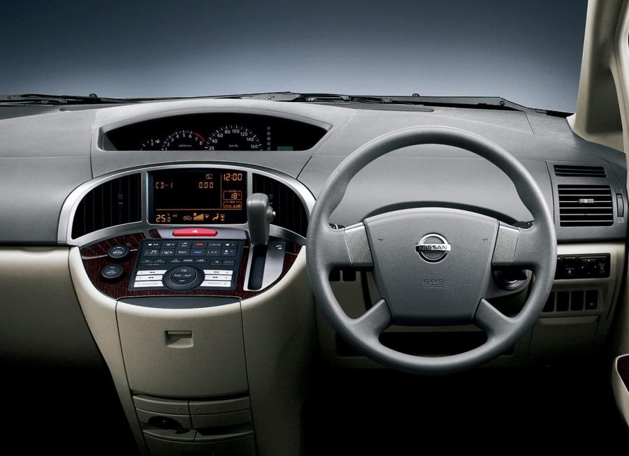  Nissan Presage 2003 года  (фото 2 из 3)